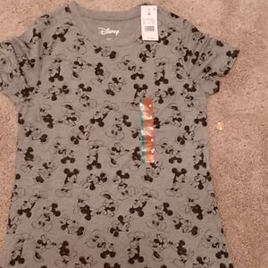 Disney T-shirt NWT(women's)